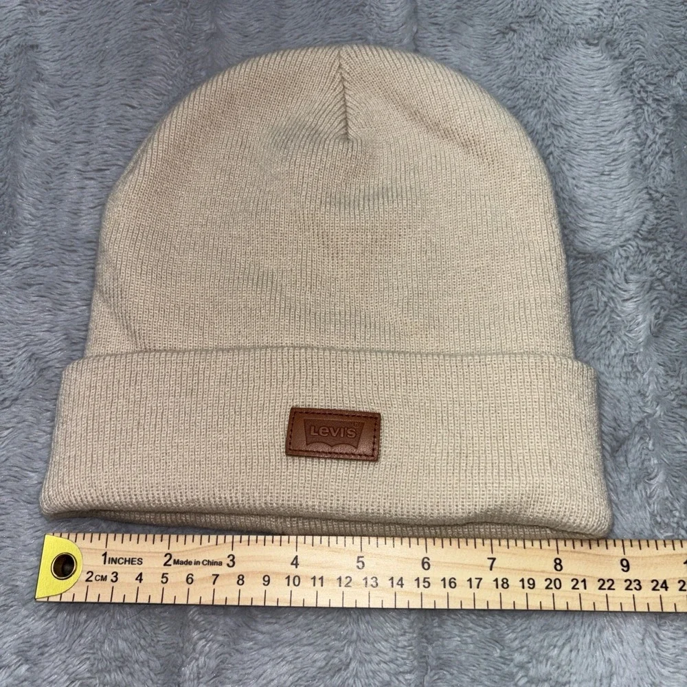 Levi's‎ Leather Logo Patch Cream Beanie